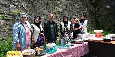 HEM yöresel yemek ikramı yaptı...